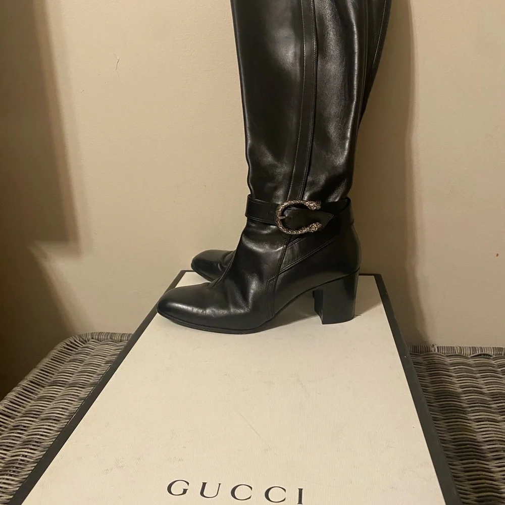 Womens. Gucci black leather boots - Picture 1 of 11
